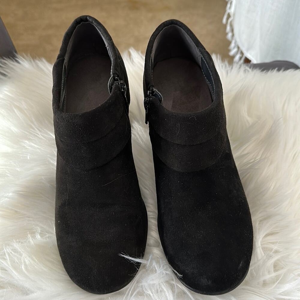 Aerosoles | Role Player Faux Suede Booties Size 8